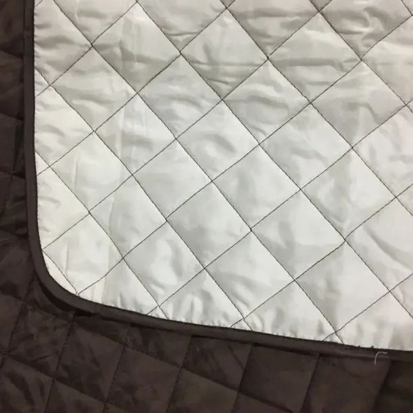Двостороння накидка на диван Couch Coat коричневого кольору Чохол для меблів водонепроникний COAT170 фото